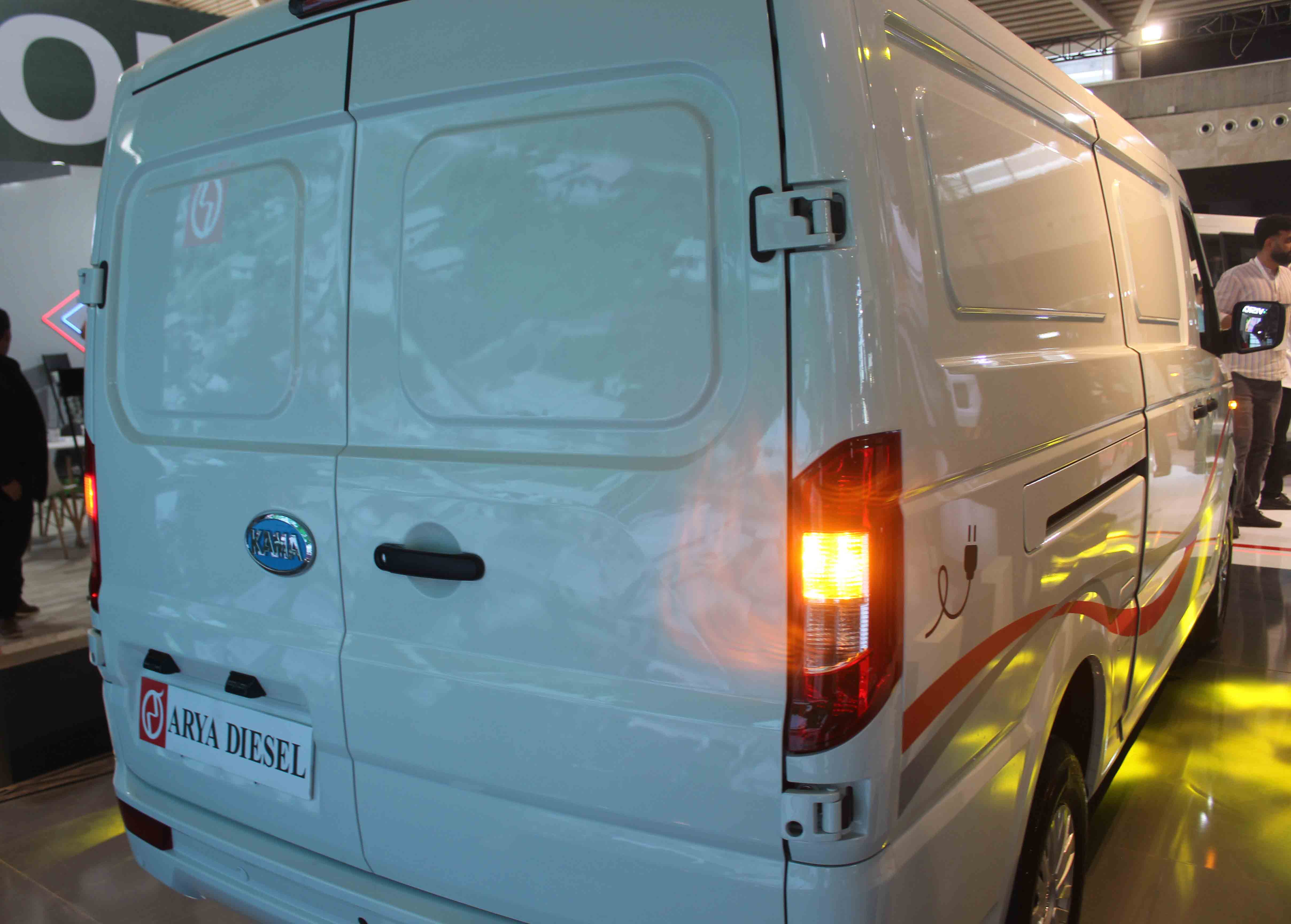 نمایش «مرگ یزدگرد» به کارگردانی «سنا نعمتی»